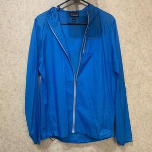 Patagonia Mens US Medium Houdini Lightweight Hooded Windbreaker Cyan